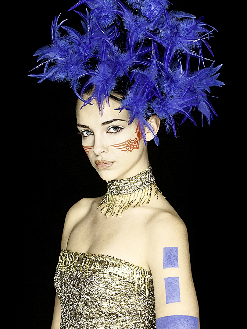 069beautyBlueHeadDress2.jpg